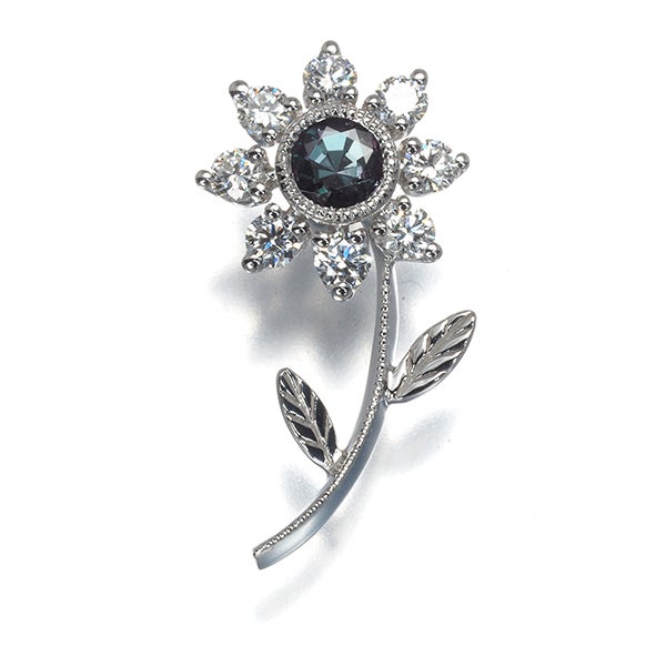 ミキモト ブローチ アレキサンドライト 0.26ct  ダイヤ 0.27ct  フラワー ピン K18WG/合金 