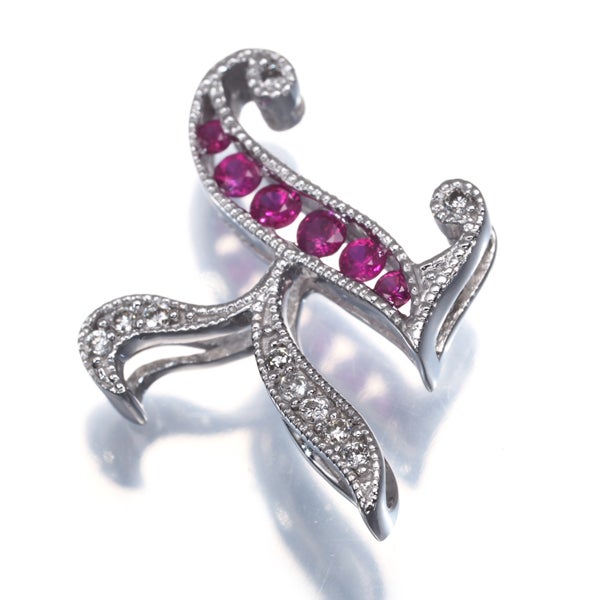 QVC ペンダントトップ ルビー 0.12ct ダイヤ 0.04ct ミルグレイン イニシャル K K18WG 保