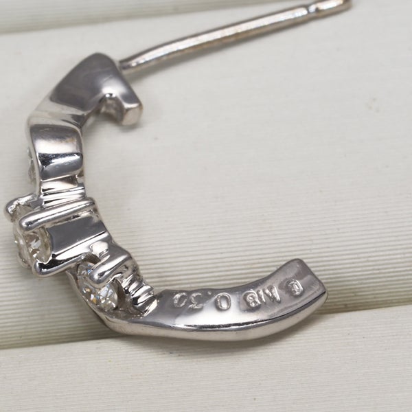 エステール ピアス ダイヤ 0.30ct/0.30ct   K18WG 
