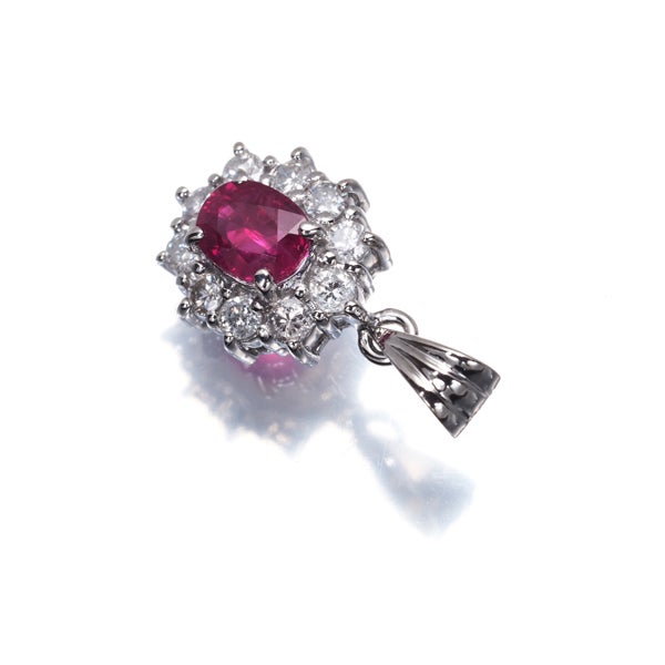 ルビー 0.59ct  ダイヤ　0.27ct クラシック  ペンダントトップ Pt900 