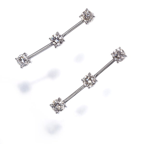 ダイヤ 0.33ct/0.33ct 揺れる  ピアス Pt900 
