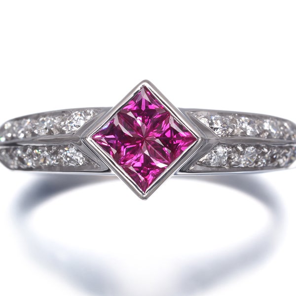  ルビー 0.31ct  ダイヤ 0.20ct  ミステリーセッティング リング Pt900 ソーティング