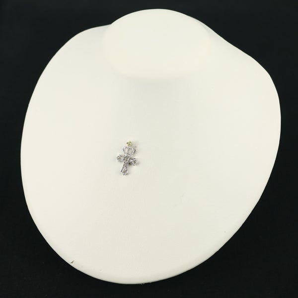 笠原真寿美 ペンダントトップ サファイア 0.05ct  ダイヤ 0.15ct  クロス クラウン K18WG