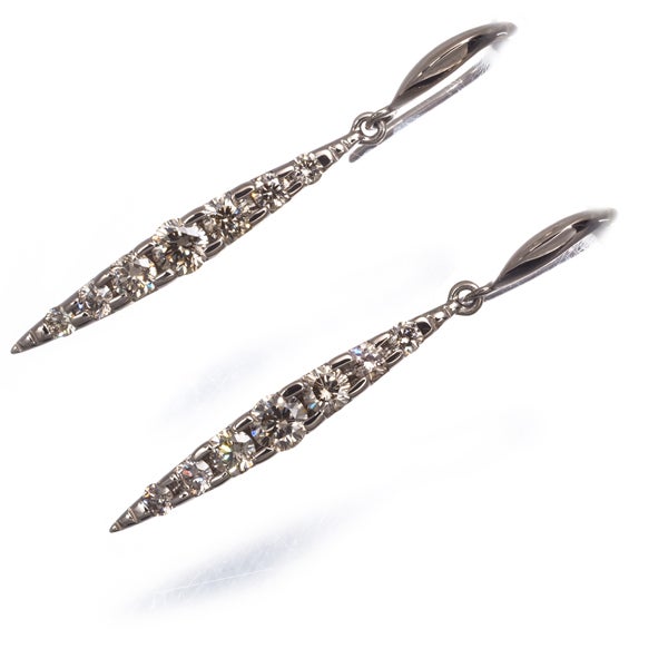 カシケイ ピアス  ダイヤ 0.60ct ネイキッド  K18BG 