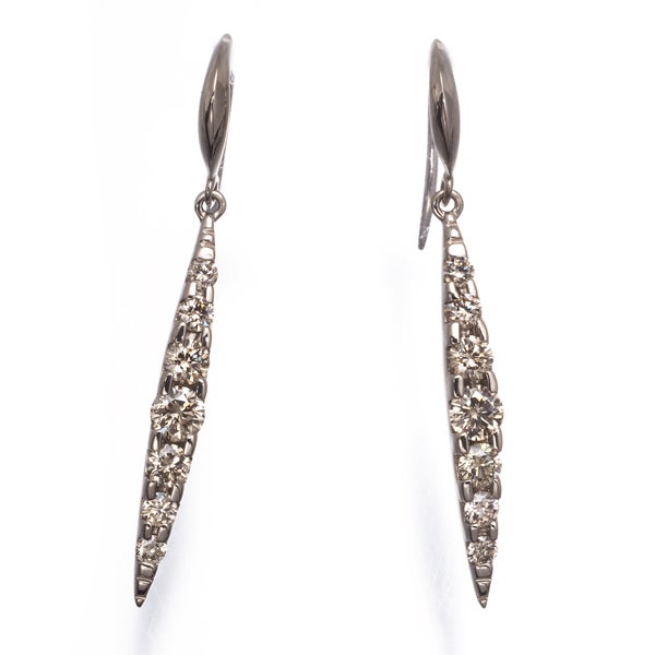 カシケイ ピアス  ダイヤ 0.60ct ネイキッド  K18BG 