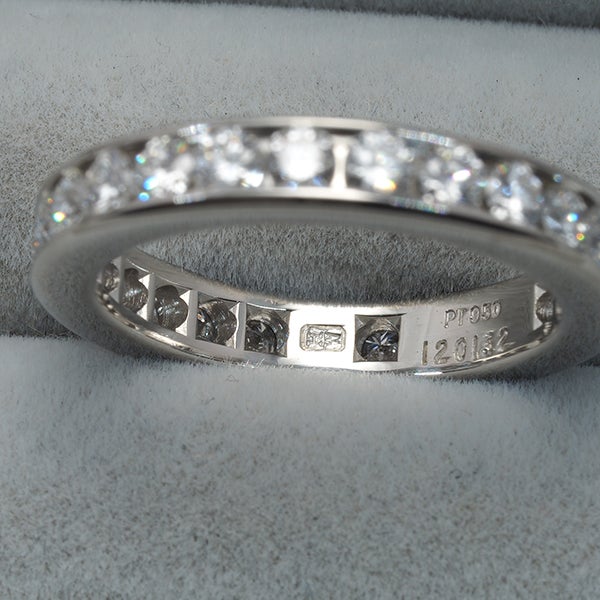 ハリーウィンストン リング ダイヤ ラウンドカット チャネルセット フルエタニティ 8.5号 Pt950 