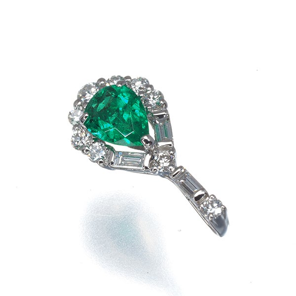  エメラルド 0.40ct  ダイヤ 0.26ct 2種カット クラシック  ペンダントトップ Pt900 