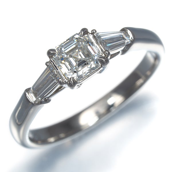 ロイヤルアッシャー リング  ダイヤ 0.72ct  アッシャーカット 11.5号 Pt950 箱/保×2/鑑