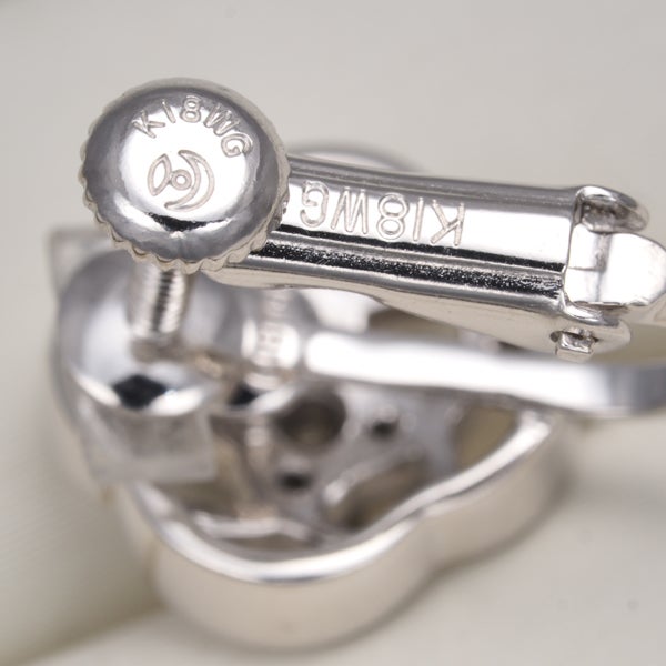 タサキ イヤリング  ダイヤ 0.08ct/0.08ct  フラワー K18WG 