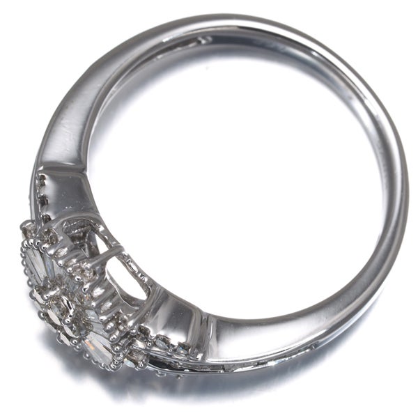 ライトブラウン ダイヤ 0.62ct テーパー 2種カット クラシック  リング K18WG 