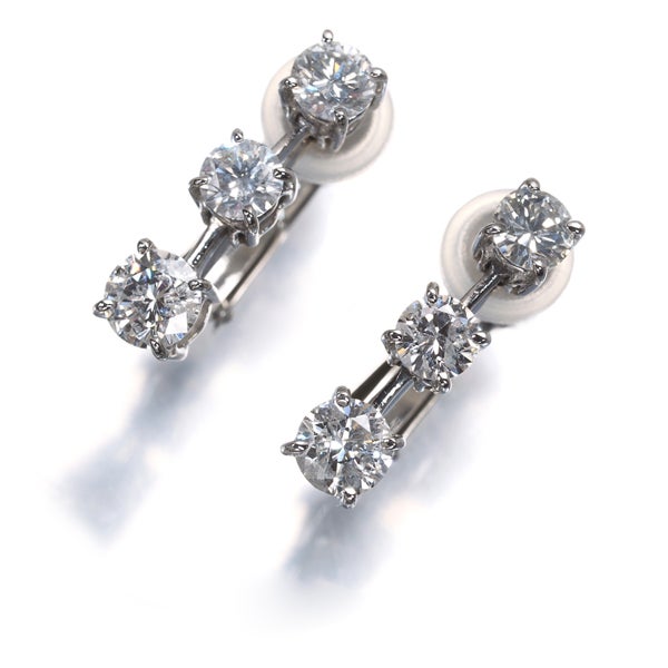  ダイヤ 0.50ct/0.50ct 3P 揺れる  イヤリング Pt900 