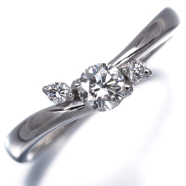 ヴァンドーム リング  ダイヤ 0.25ct/0.05ct  3P 13号 Pt950 