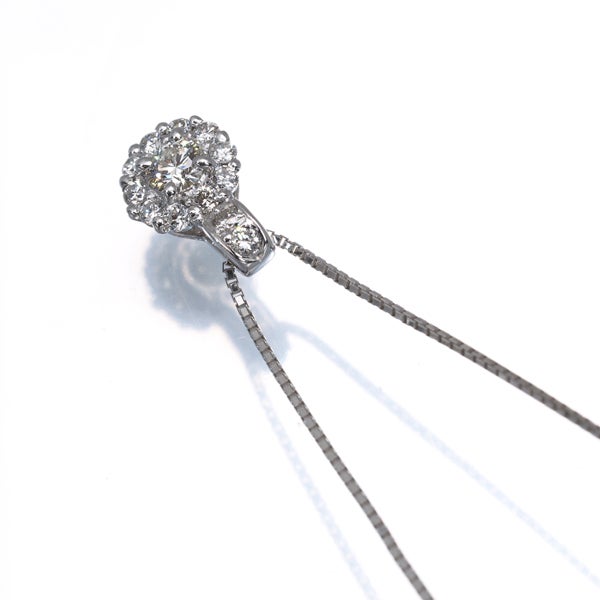  ダイヤ 0.11ct/0.09ct フラワー パヴェ サークル  ネックレス K18WG 