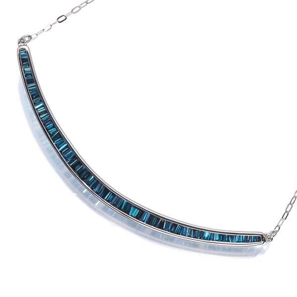 ブルー ダイヤ 0.60ct テーパーカット ライン  ネックレス K18WG 