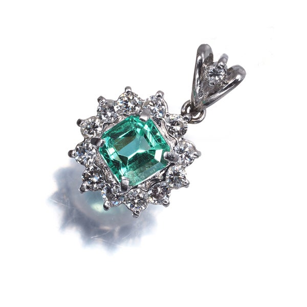  エメラルド 0.83ct  ダイヤ 0.39ct フラワー  ペンダントトップ Pt900 ソーティング