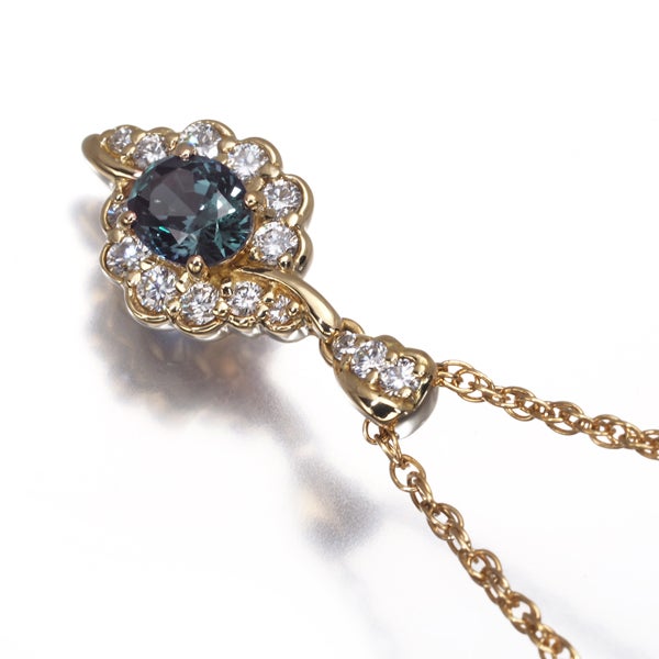 クレサンベール ネックレス  再結晶アレキサンドライト 0.67ct  ダイヤ 0.35ct   K18YG 