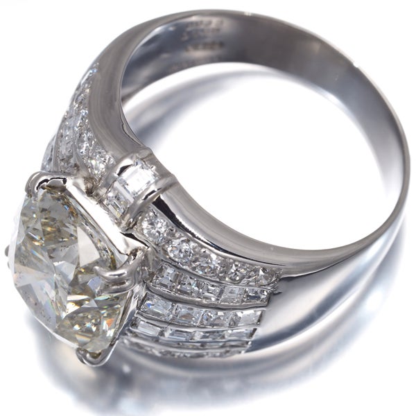  ダイヤ 8.601ct N I1/1.68ct/0.33ct クッションカット  リング Pt900 鑑定書