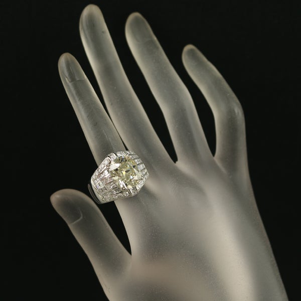  ダイヤ 8.601ct N I1/1.68ct/0.33ct クッションカット  リング Pt900 鑑定書