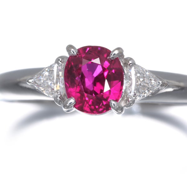タサキ リング ルビー 0.94ct ダイヤ 0.20ct ピジョンブラッド トリリアント 11号 Pt900 鑑